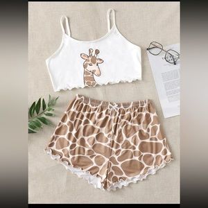 Adorable to max for those giraffe 🦒 lovers!!!